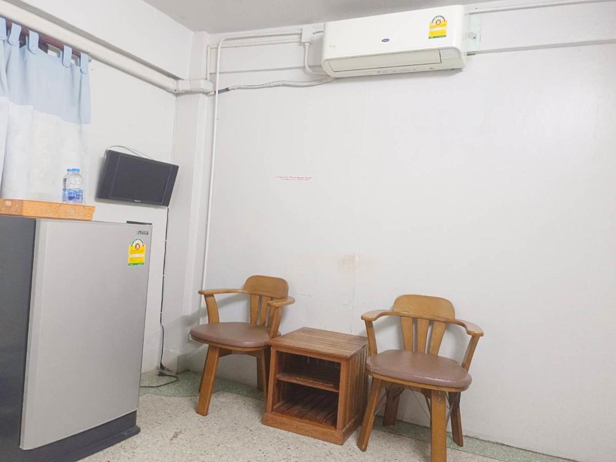 ห้องพักสุขสบายวังหลัง バンコク都 エクステリア 写真