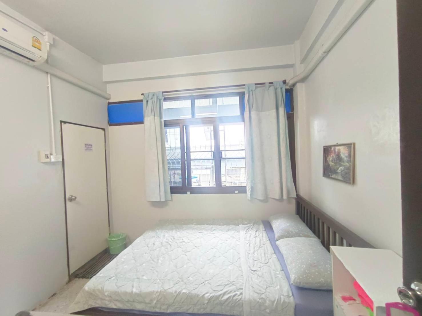 ห้องพักสุขสบายวังหลัง バンコク都 部屋 写真